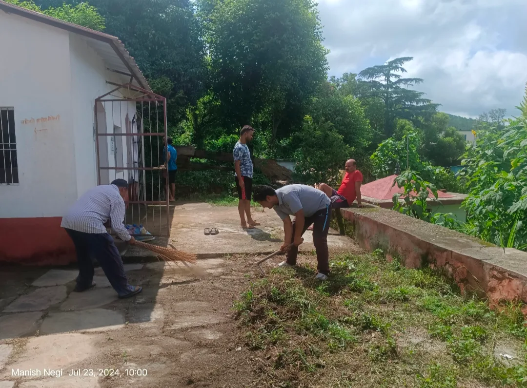 शुरू हुआ सावन का पवित्र महीना, युवक मंगल दल बमनपुरी ने की गुरु गोरखनाथ धूणी की साफ सफाई, देखे तस्वीरे। 3 शुरू हुआ सावन का पवित्र महीना, युवक मंगल दल बमनपुरी ने की गुरु गोरखनाथ धूणी की साफ सफाई, देखे तस्वीरे।
