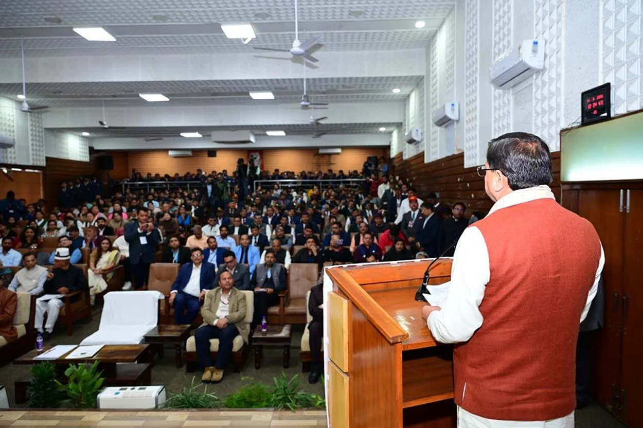 जलवायु परिवर्तन संगोष्ठी में मुख्यमंत्री पुष्कर सिंह धामी ने रखे विचार