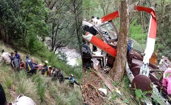 बड़ी खबर: देवभूमि में हुआ एक और बड़ा हादसा, यहां एक हेलिकॉप्टर हुआ क्रैश, 6 लोगों की मौत, 1 घायल। बड़ी खबर: देवभूमि में हुआ एक और बड़ा हादसा, यहां एक हेलिकॉप्टर हुआ क्रैश, 6 लोगों की मौत, 1 घायल।