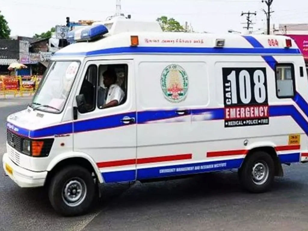 द्वाराहाट: डॉक्टर ने थामा नहीं साथ, EMT और चालक बने देवदूत , सड़क पर ही कराया प्रसव! द्वाराहाट: डॉक्टर ने थामा नहीं साथ, EMT और चालक बने देवदूत , सड़क पर ही कराया प्रसव!