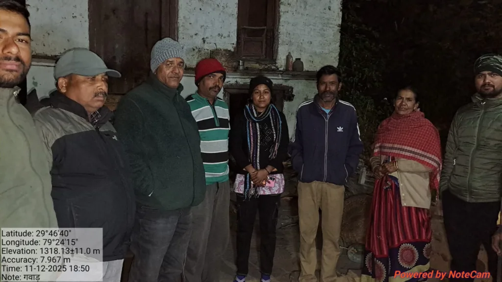 द्वाराहाट में गुलदार का आतंक, वन विभाग ने लगाए पिंजरे और कैमरे द्वाराहाट में गुलदार का आतंक, वन विभाग ने लगाए पिंजरे और कैमरे