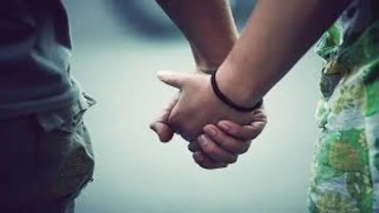 19 साल की हिंदू छात्रा ने मां को जड़ा तमाचा, 45 साल के टेलर के साथ भागने पर अड़ी! 19 साल की हिंदू छात्रा ने मां को जड़ा तमाचा, 45 साल के टेलर के साथ भागने पर अड़ी!